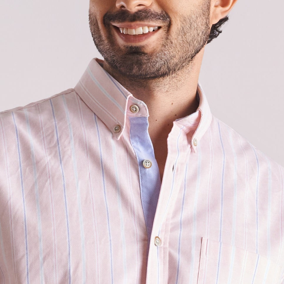 Camisa regular fit diseño a rayas