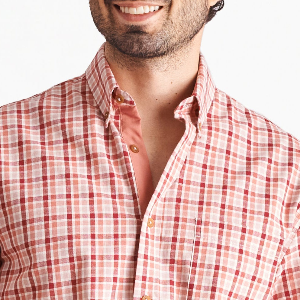Camisa regular fit a cuadros color coral