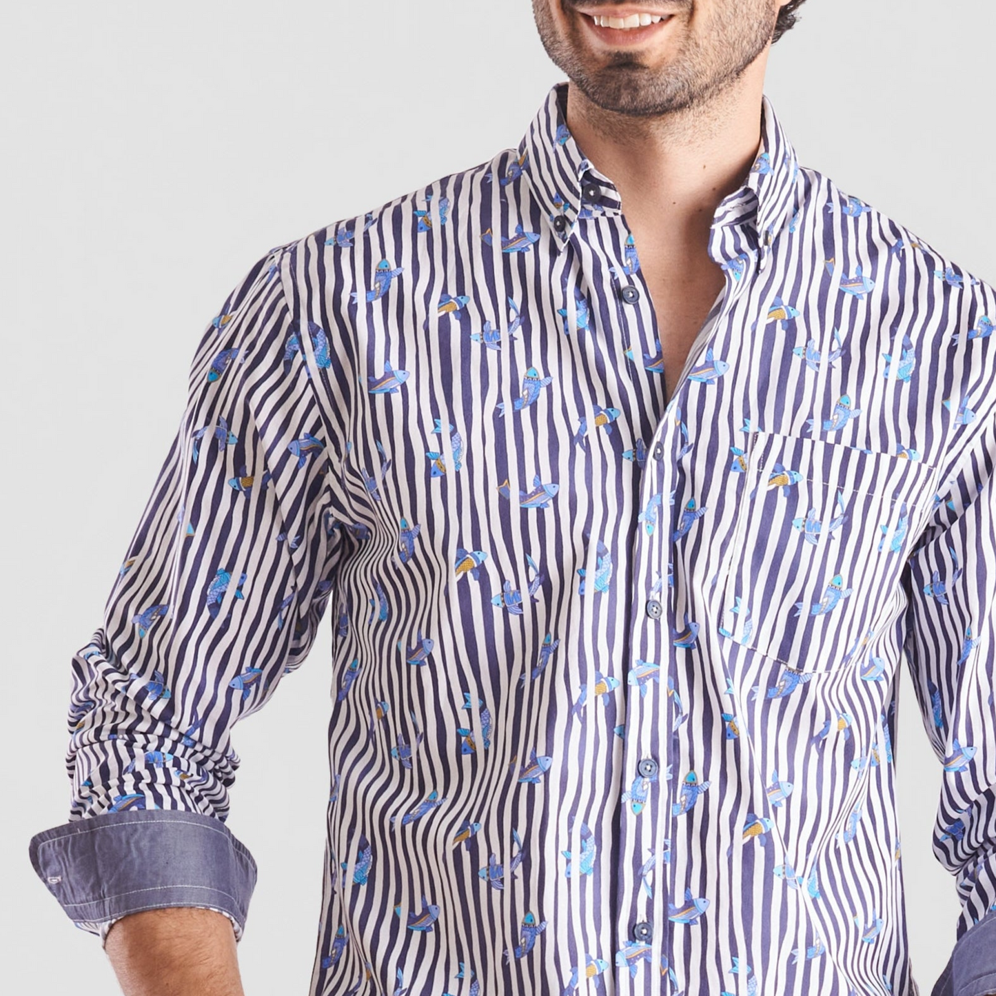 Camisa regular fit a rayas color azul