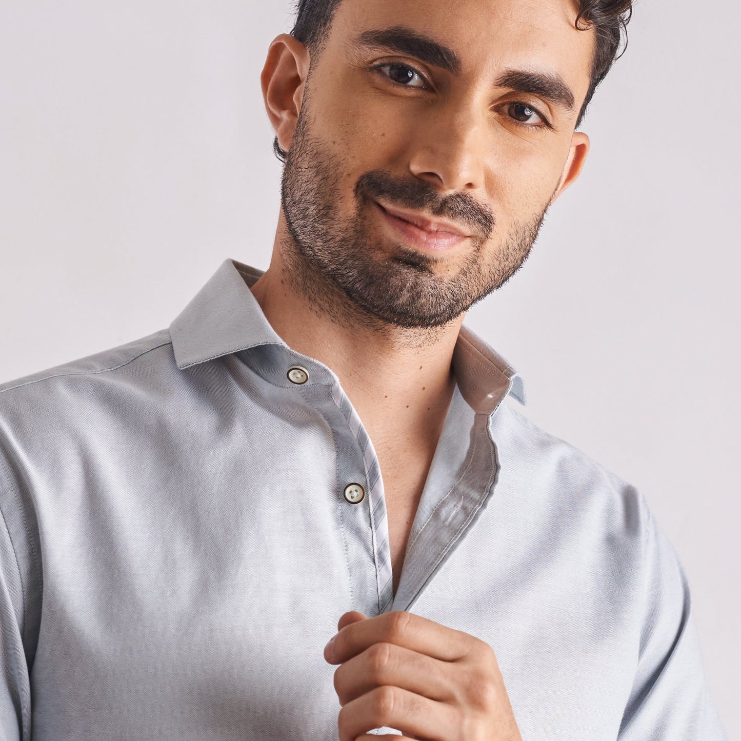 Camisa slim fit color verde claro