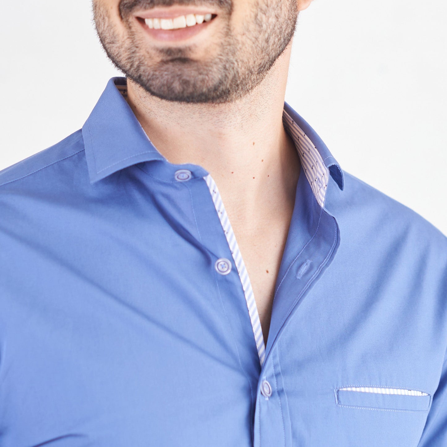Camisa slim fit color azul