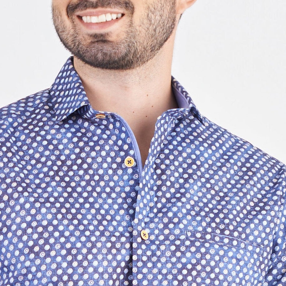 Camisa slim fit color azul oscuro