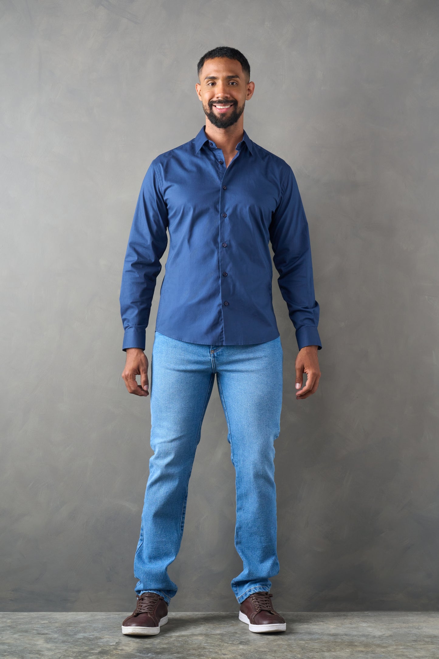 Camisa manga larga slim fit azul oscuro
