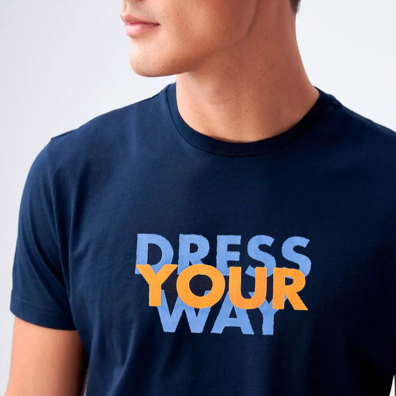 Camiseta cuello redondo estampada color azul oscuro