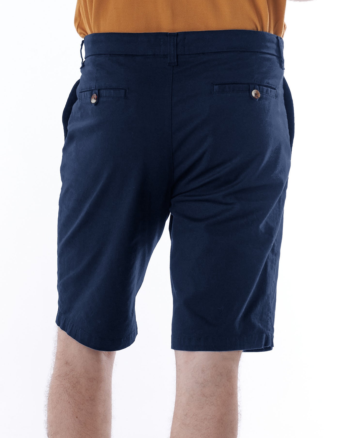 Bermuda color azul oscuro