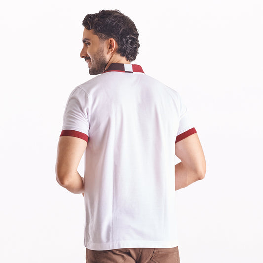 Camiseta tipo polo regular fit color blanco