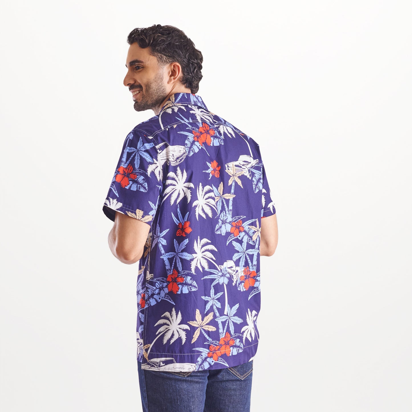 Camisa regular fit estampada color azul oscuro