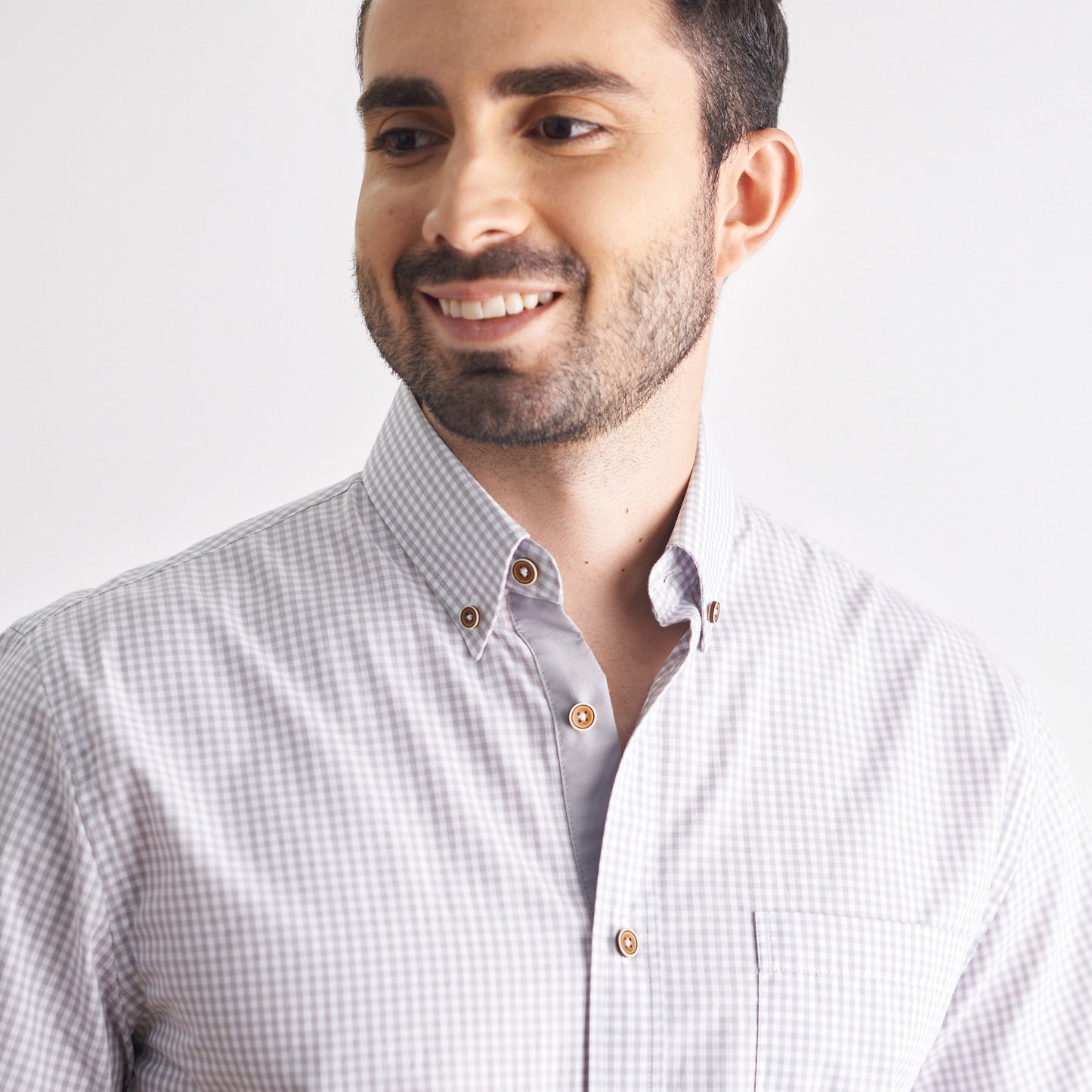 Camisa regular fit color gris claro