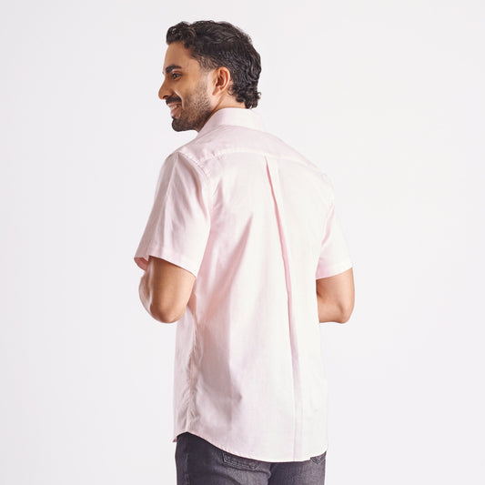 Camisa regular fit fondo entero color rosado claro