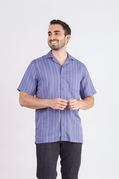 Camisa manga corta regular fit color azul oscuro