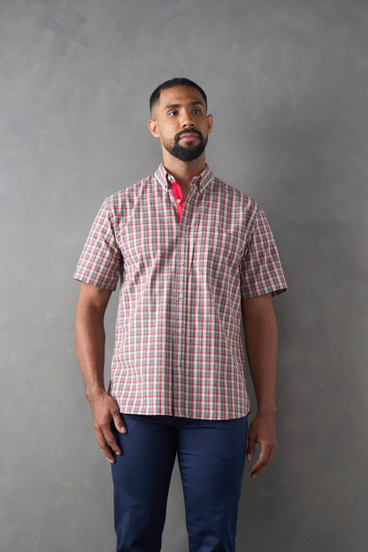 Camisa regular fit manga corta rojo