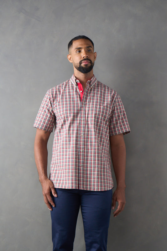 Camisa regular fit manga corta rojo
