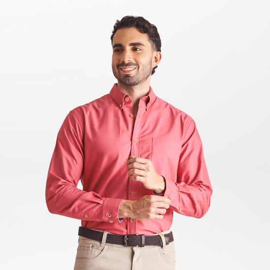Camisa regular fit color rosado oscuro