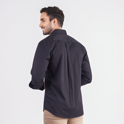 Camisa regular fit color negro