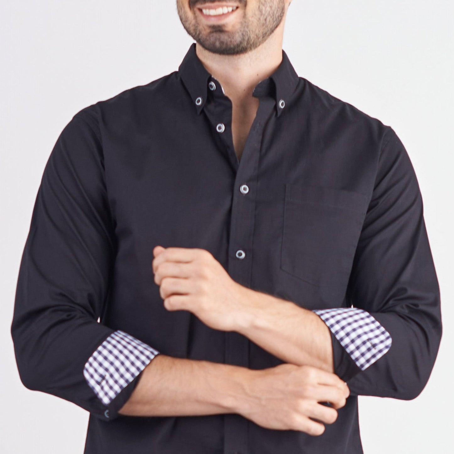 Camisa regular fit color negro