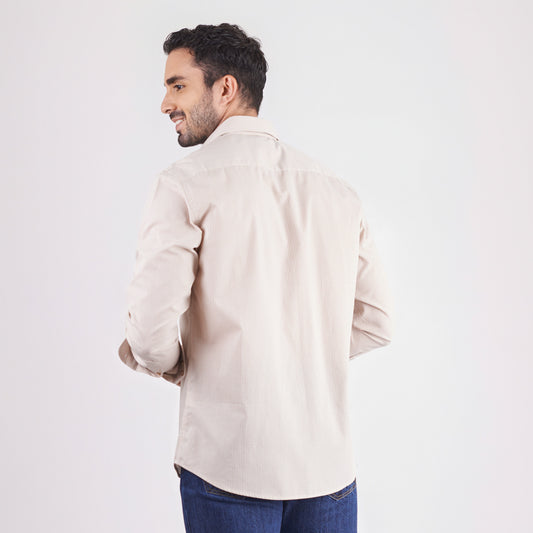 Camisa regular fit con mini cuadros color beige