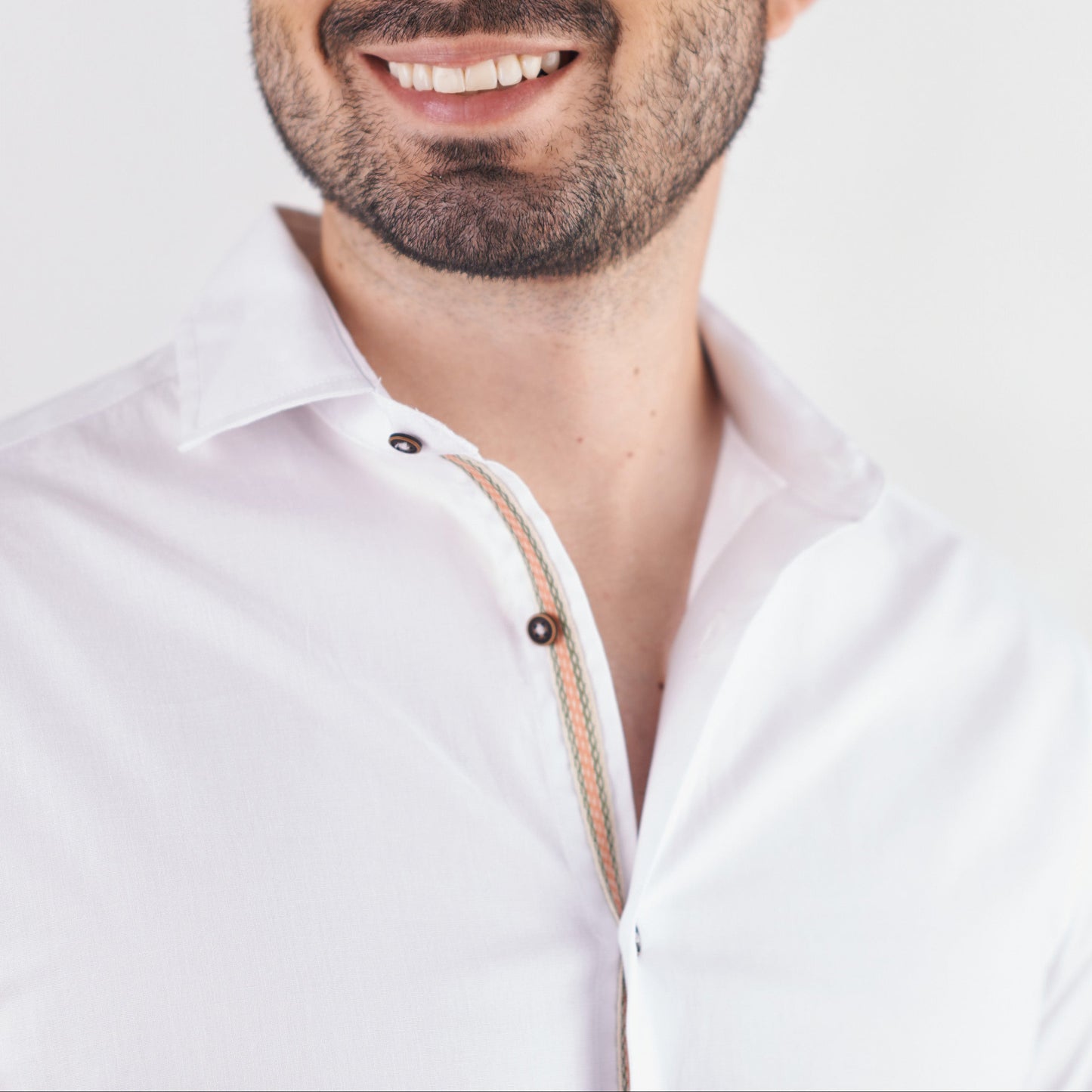 Camisa slim fit color blanco