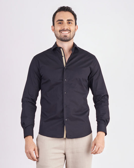 Camisa slim fit color negro