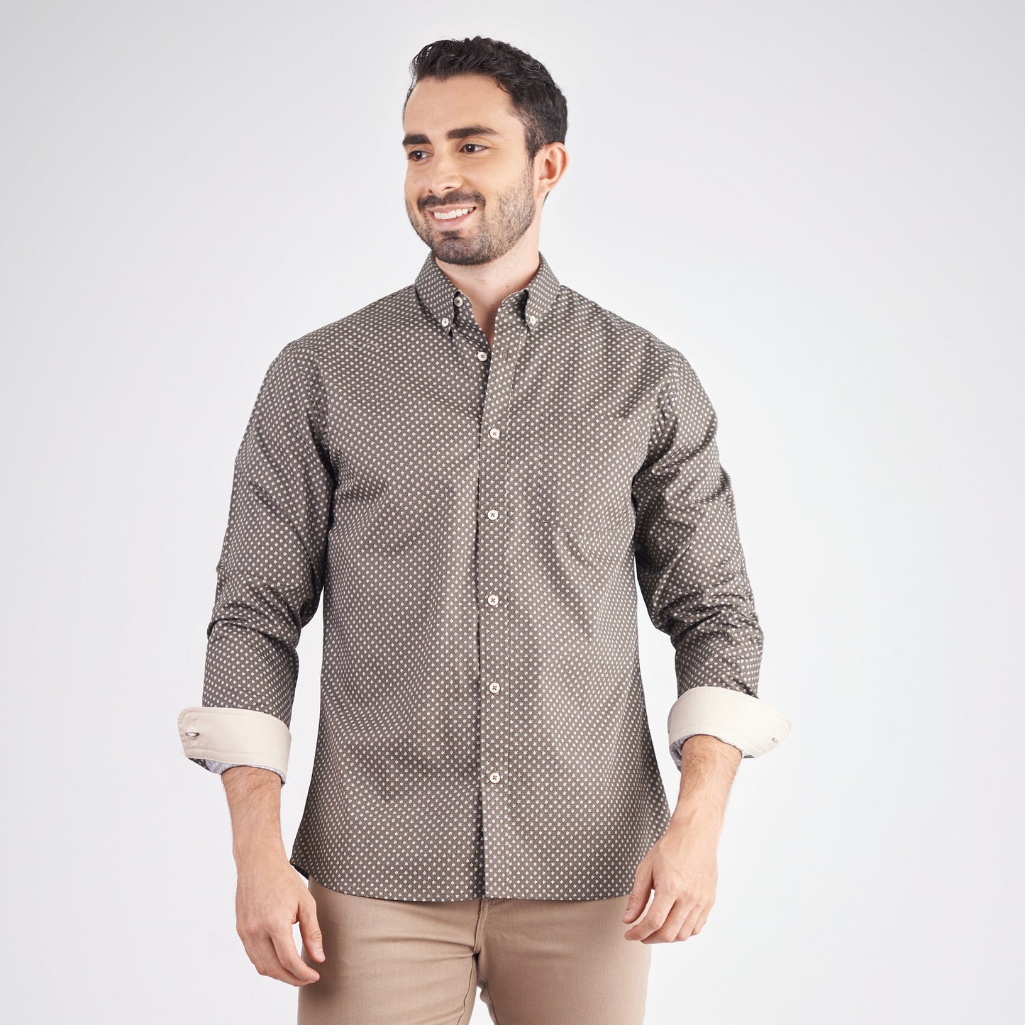 Camisa manga larga estampada color verde oscuro