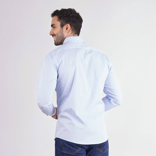 Camisa slim fit color azul medio