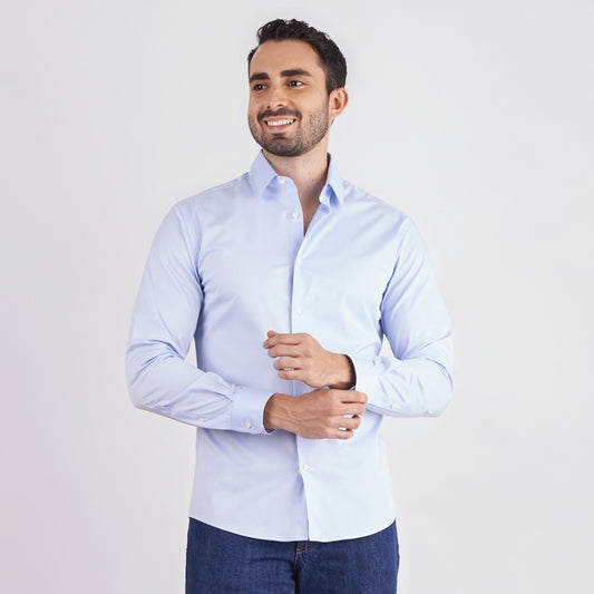 Camisa slim fit color azul medio