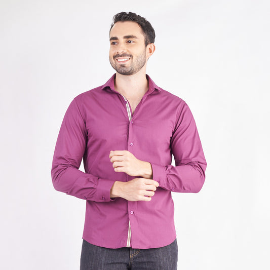 Camisa slim fit color morado