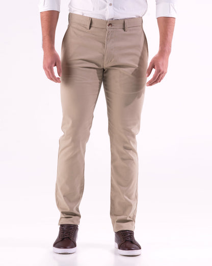 Pantalón chino color arena