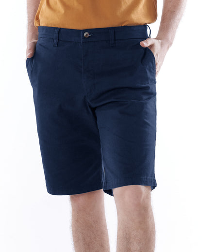 Bermuda color azul oscuro