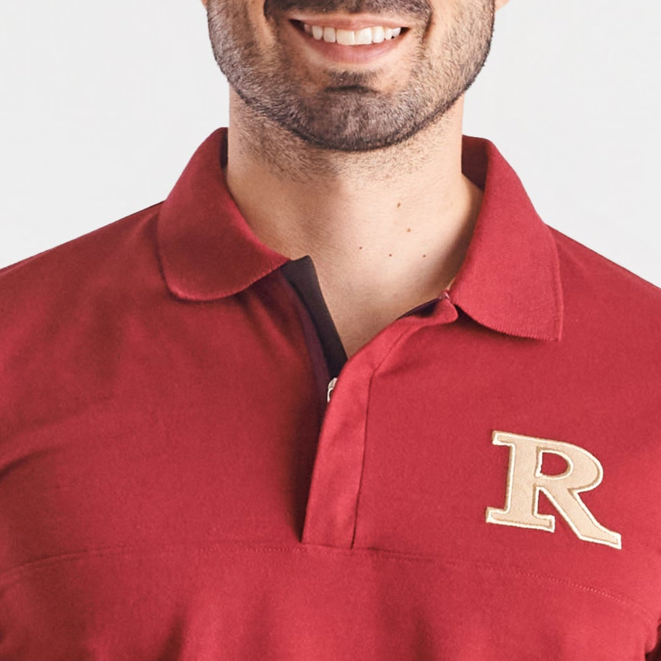 Camiseta tipo polo regular fit color vinotinto