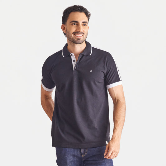 Camiseta tipo polo regular fit color negro