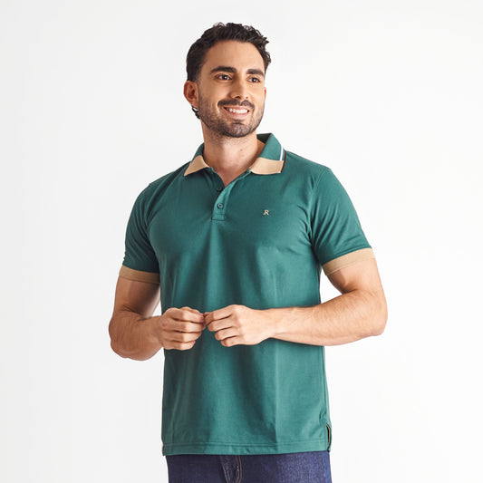 Camiseta tipo polo regular fit color verde medio