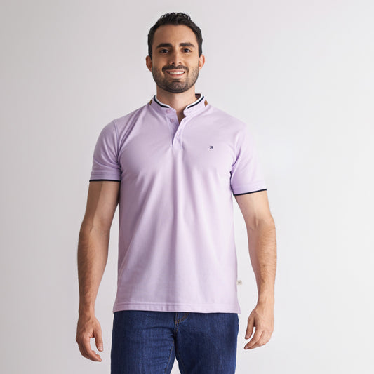 Camiseta tipo polo regular fit color lila