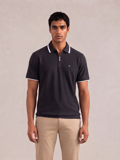 Camiseta tipo polo regular fit negro