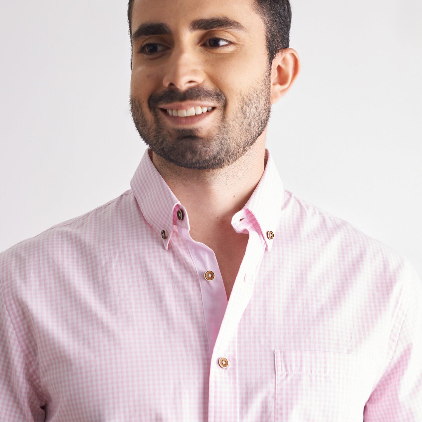 Camisa regular fit color rosado claro